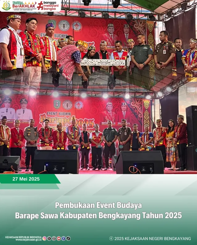 Pembukaan Event Budaya Barape Sawa Kabupaten Bengkayang Tahun 2025